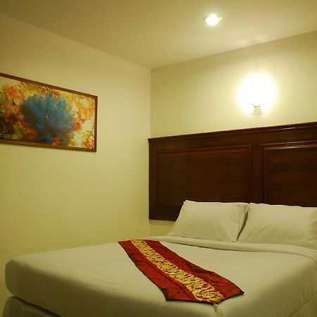 Patong Budget Rooms エクステリア 写真