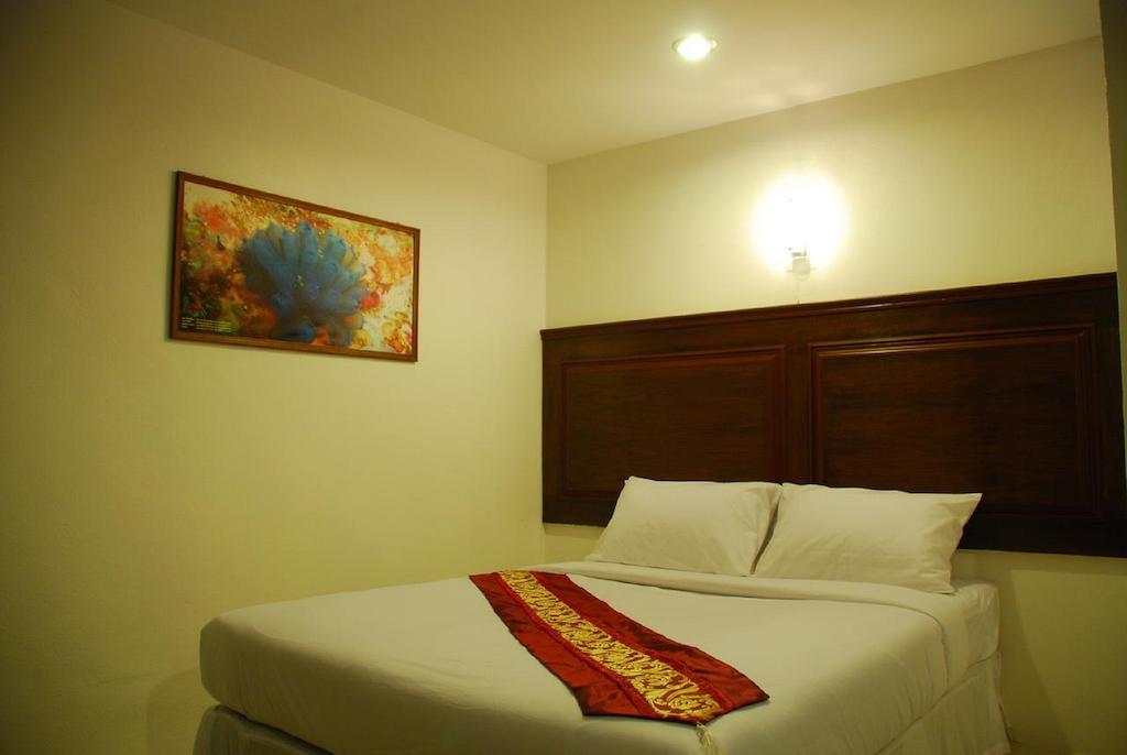 Patong Budget Rooms エクステリア 写真