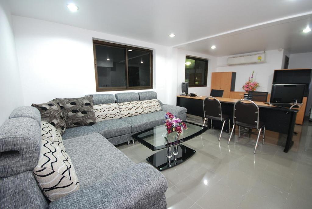Patong Budget Rooms エクステリア 写真