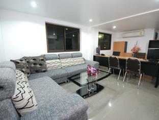 Patong Budget Rooms エクステリア 写真